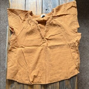Universal Thread V-Neck Flutter Sleeve Top size XXL